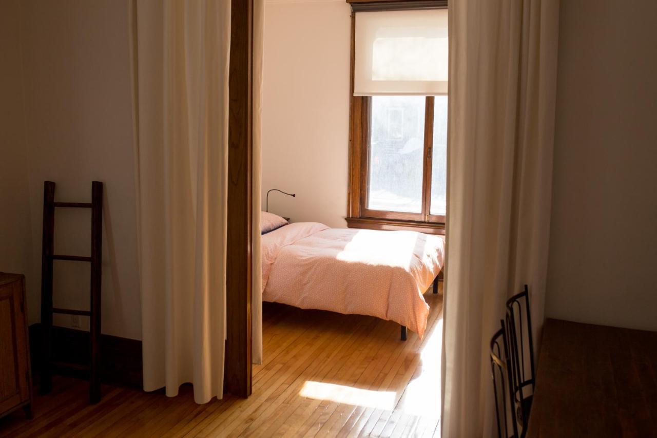 Bed and Breakfast Le 9 Et Demi à Montréal Extérieur photo